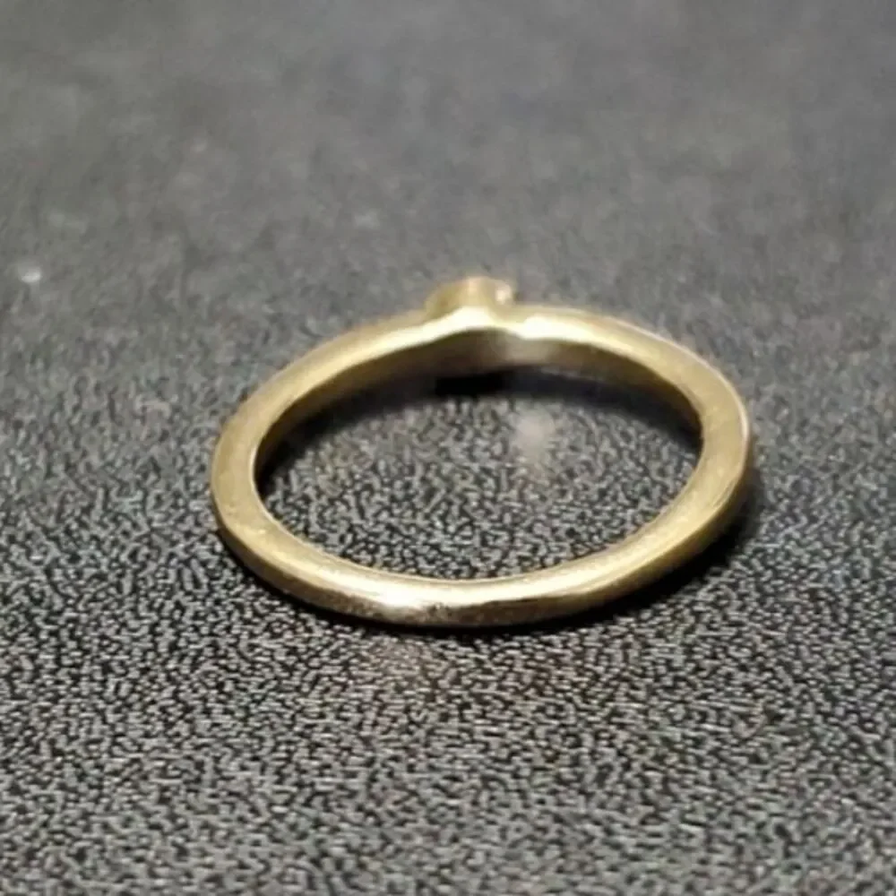 Gold tone green rhinestone ring size 5.5 dainty